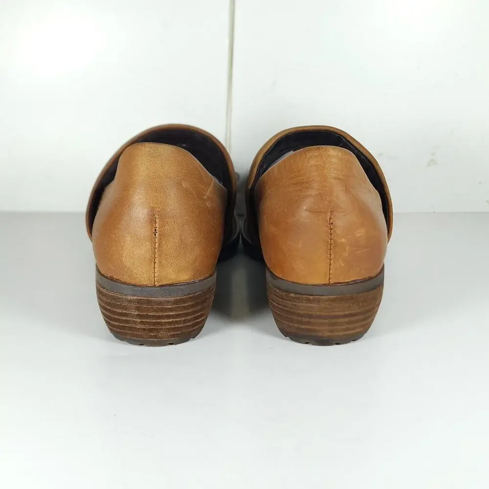 Born Marka Women's US 7,5M Brown Distressed Leather Slip On Ankle Booties Shoes - Picture 10 of 16